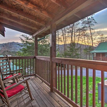 Pigeon Forge Cabin With Hot Tub And Mountain Views! Esterno foto