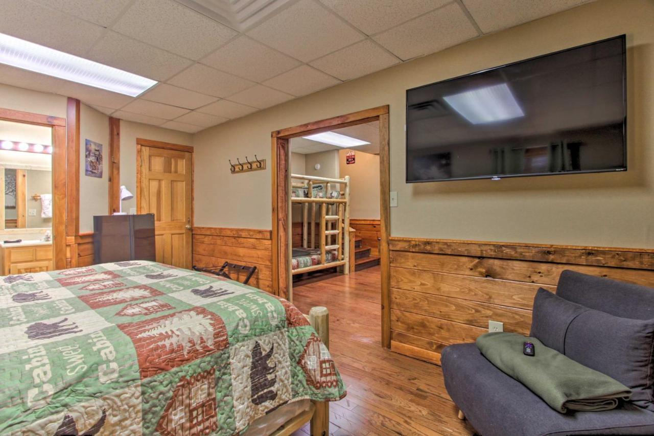 Pigeon Forge Cabin With Hot Tub And Mountain Views! Esterno foto