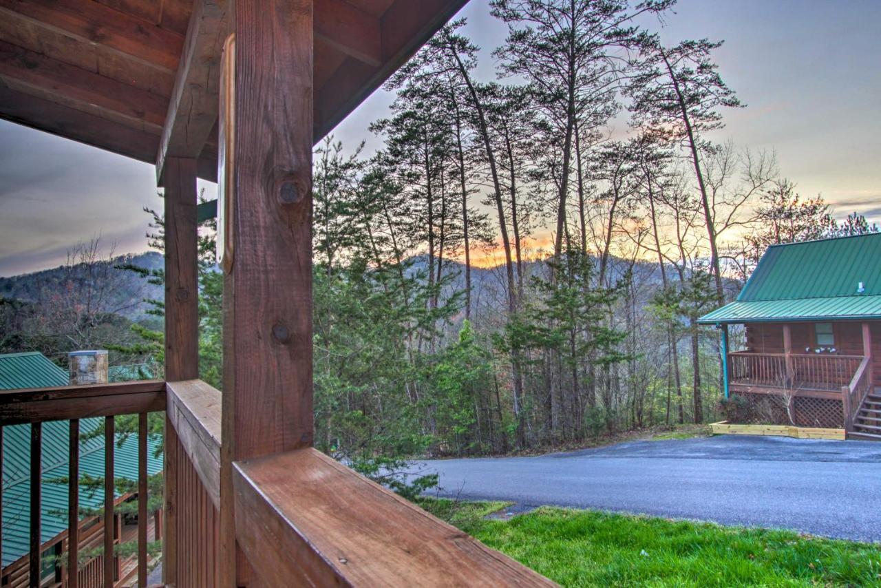 Pigeon Forge Cabin With Hot Tub And Mountain Views! Esterno foto
