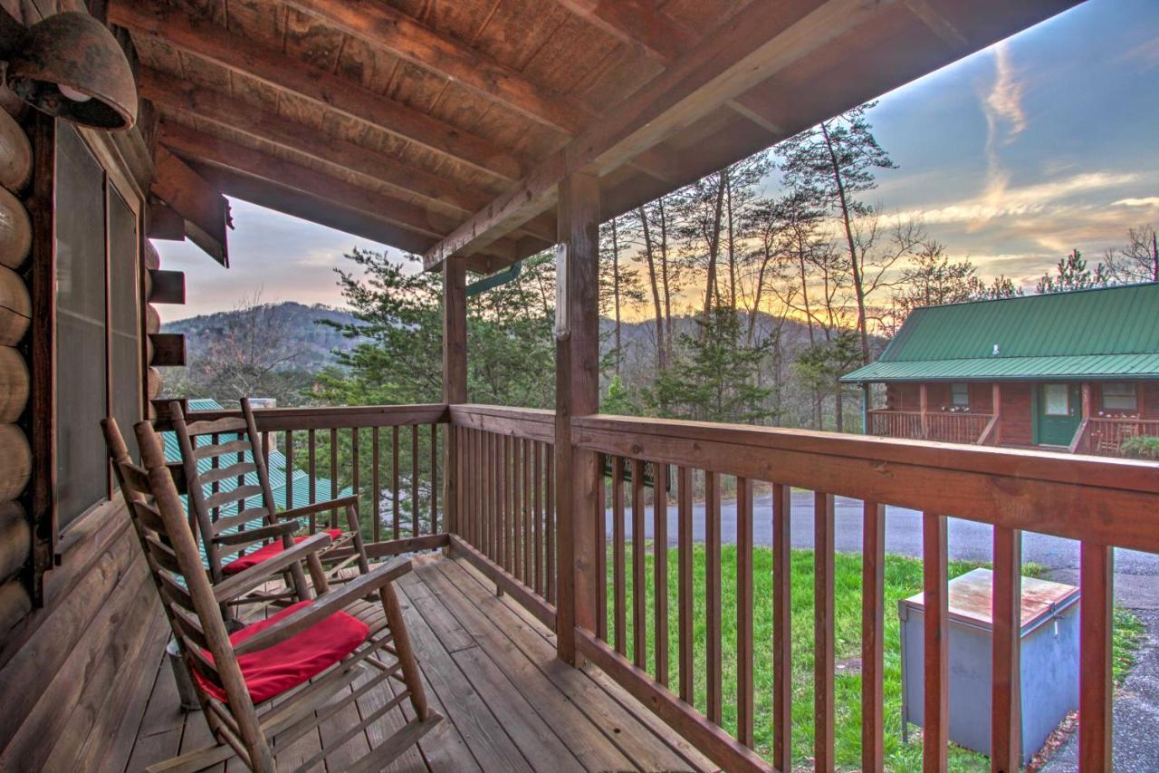 Pigeon Forge Cabin With Hot Tub And Mountain Views! Esterno foto